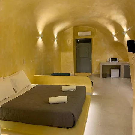 M Residence Santorini Conelia Cave Fira  Exterior photo